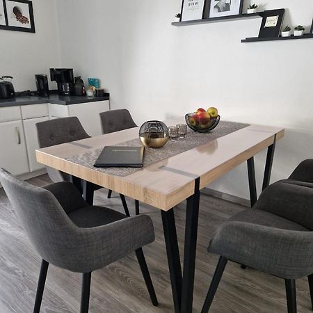 Ferienwohnung Am See Dillich - Ruhige Lage - Eigener Garten - Direkt Neben Einem Natursee Borken  Eksteriør billede