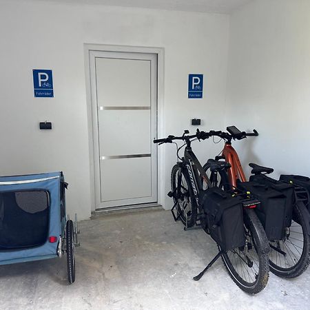 Ferienwohnung Am See Dillich - Ruhige Lage - Eigener Garten - Direkt Neben Einem Natursee Borken  Eksteriør billede